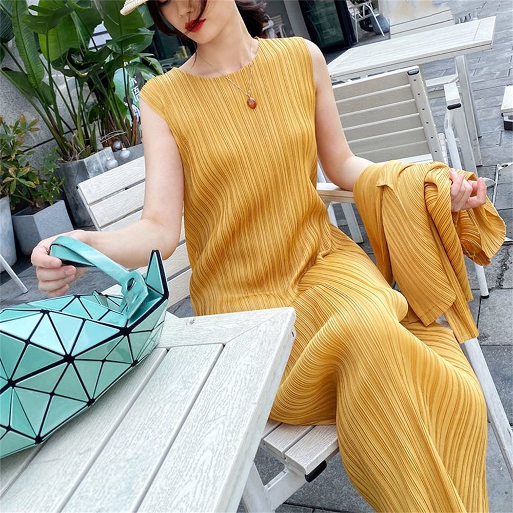 Ecalo Women's Long One-Piece Luxury Women's Clothing New Plain Sleeveless Pleated Dress Women's Clothing