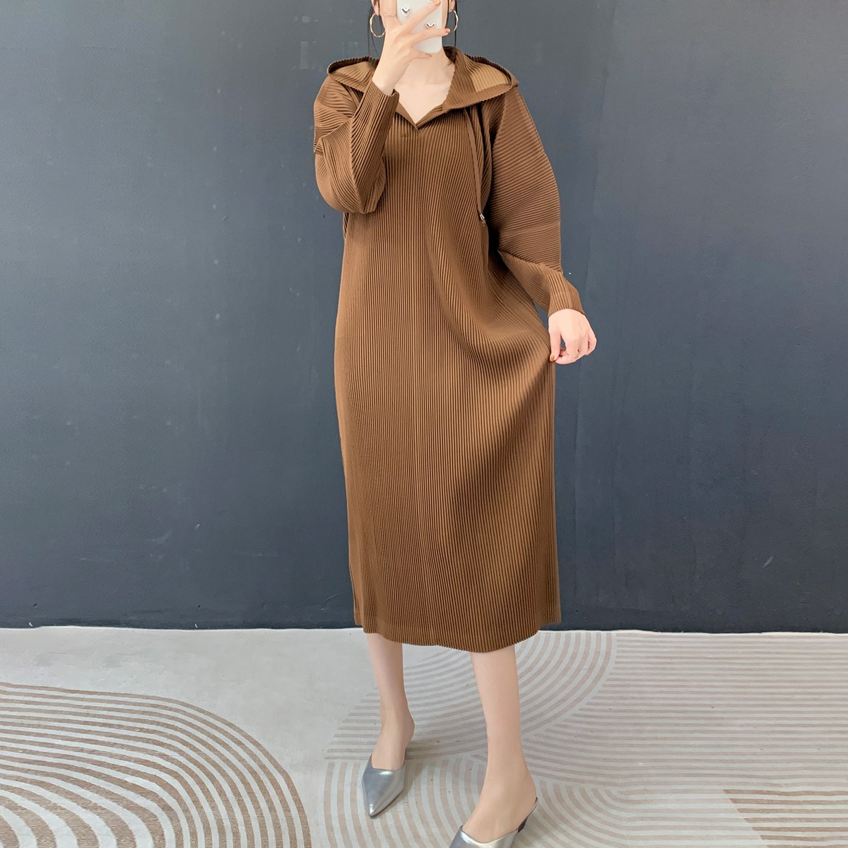Plala (up to 88) Pleated Hooded Balloon One Piece_PK6SOP027C